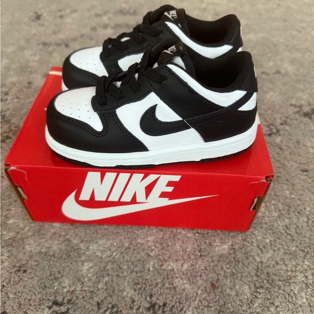 Nike Dunk Low
